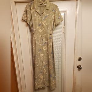 Liz Baker casual button down dress size 10